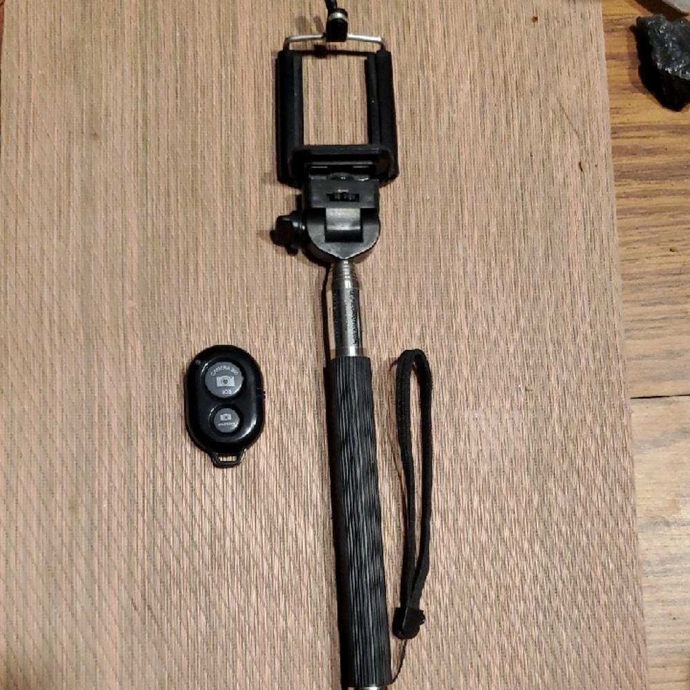 Selfie Stick & Remote